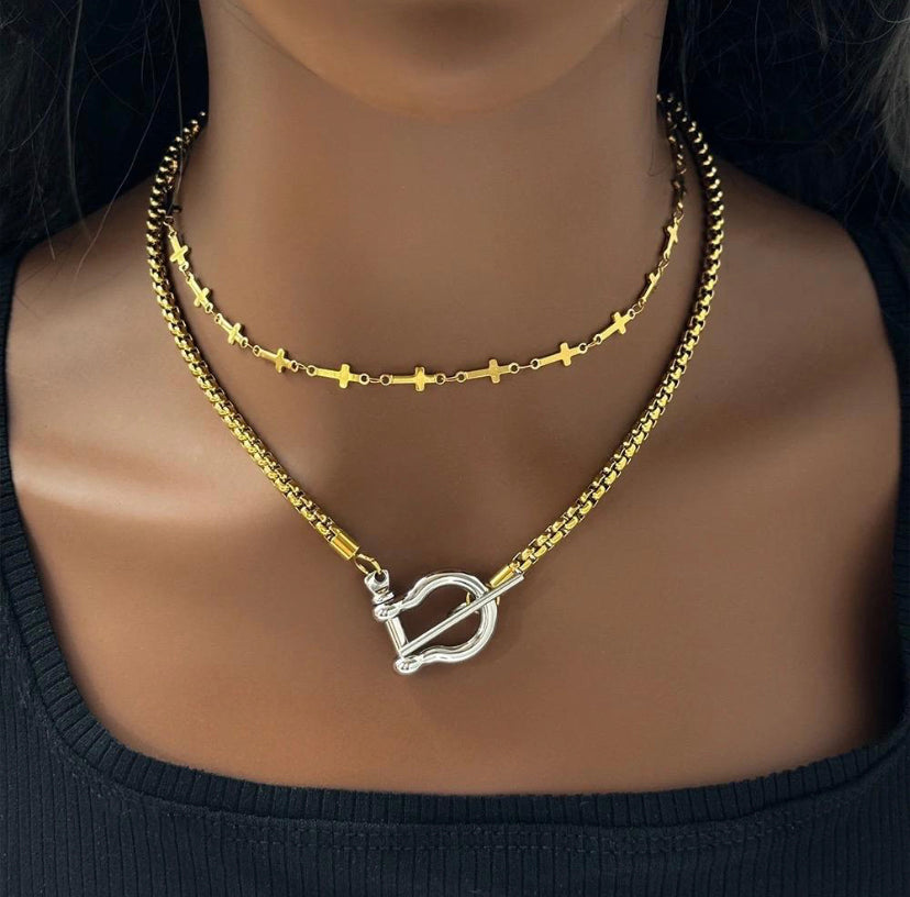 Horseshoe necklace, Cross Choker