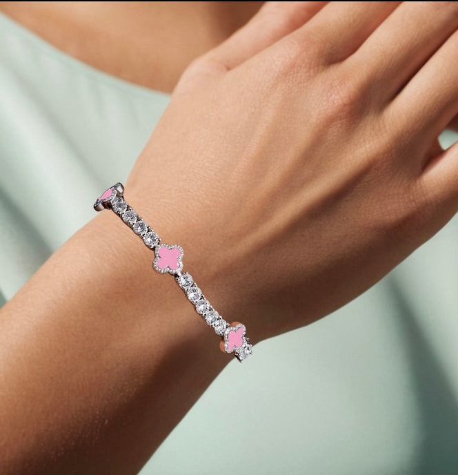 Clover Tennis Bracelet Koop er een, krijg er een gratis!