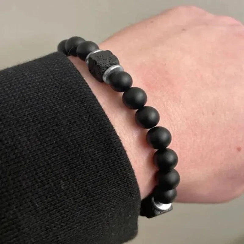 Bracelet de perle et de lave en onyx noir mat