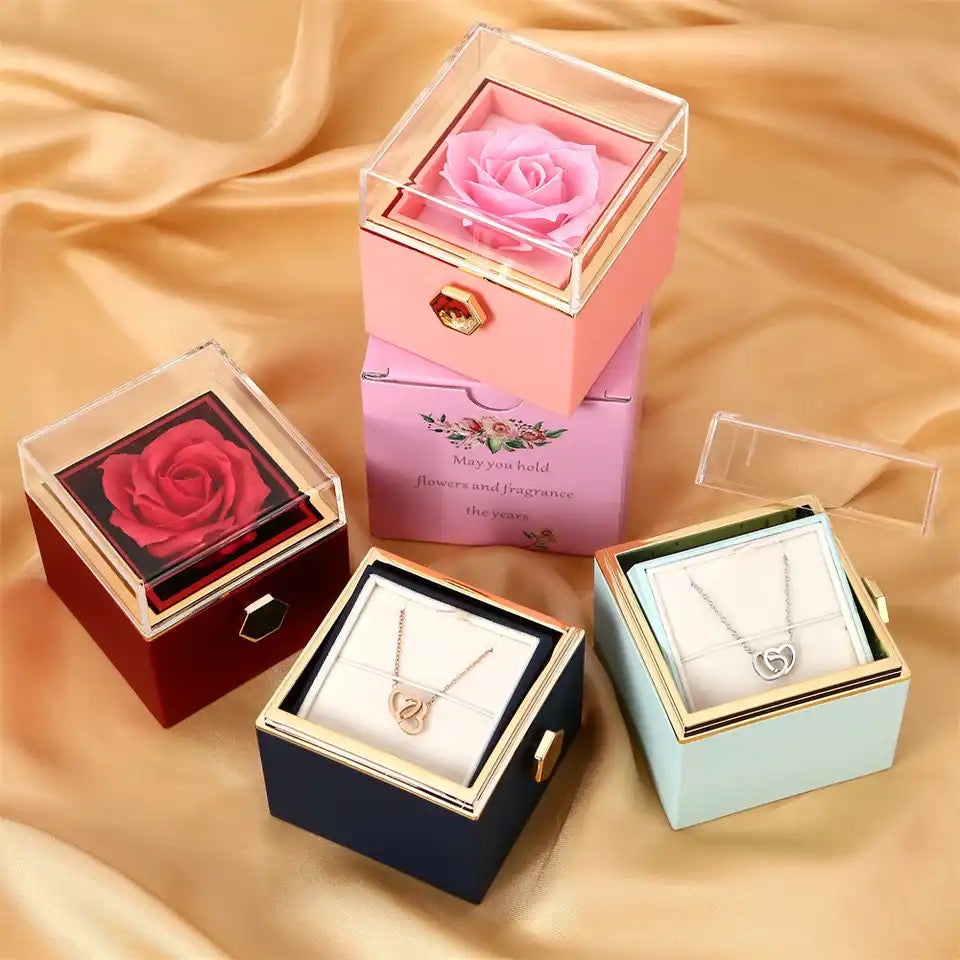 Eeuwige Rose-gegraveerde ketting & rose