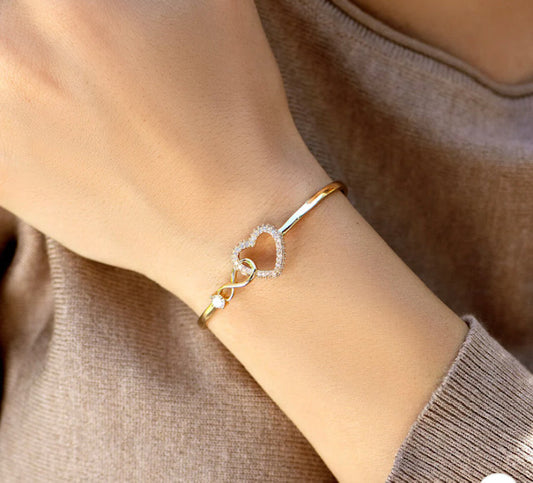 Siempre en mi corazón Infinity Heart Bracelet