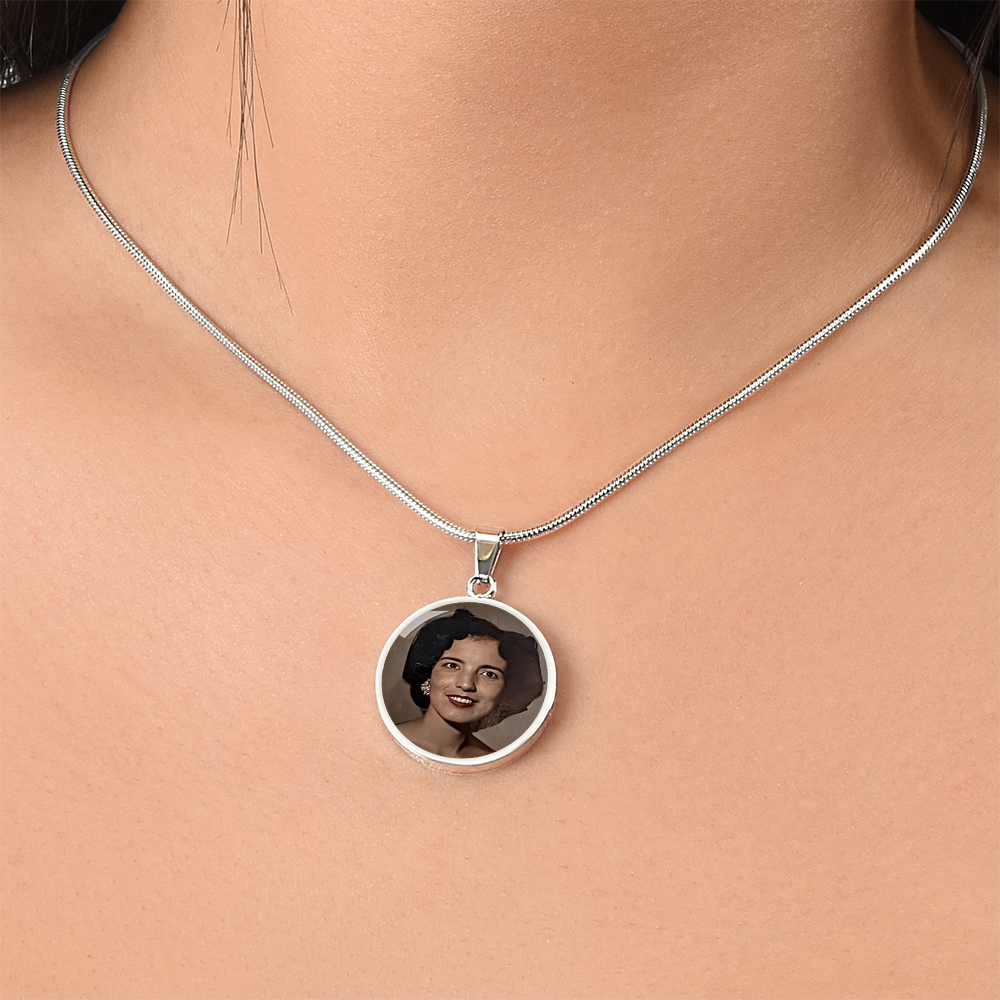 Personalized photo necklace & Multimedia Animated Photo