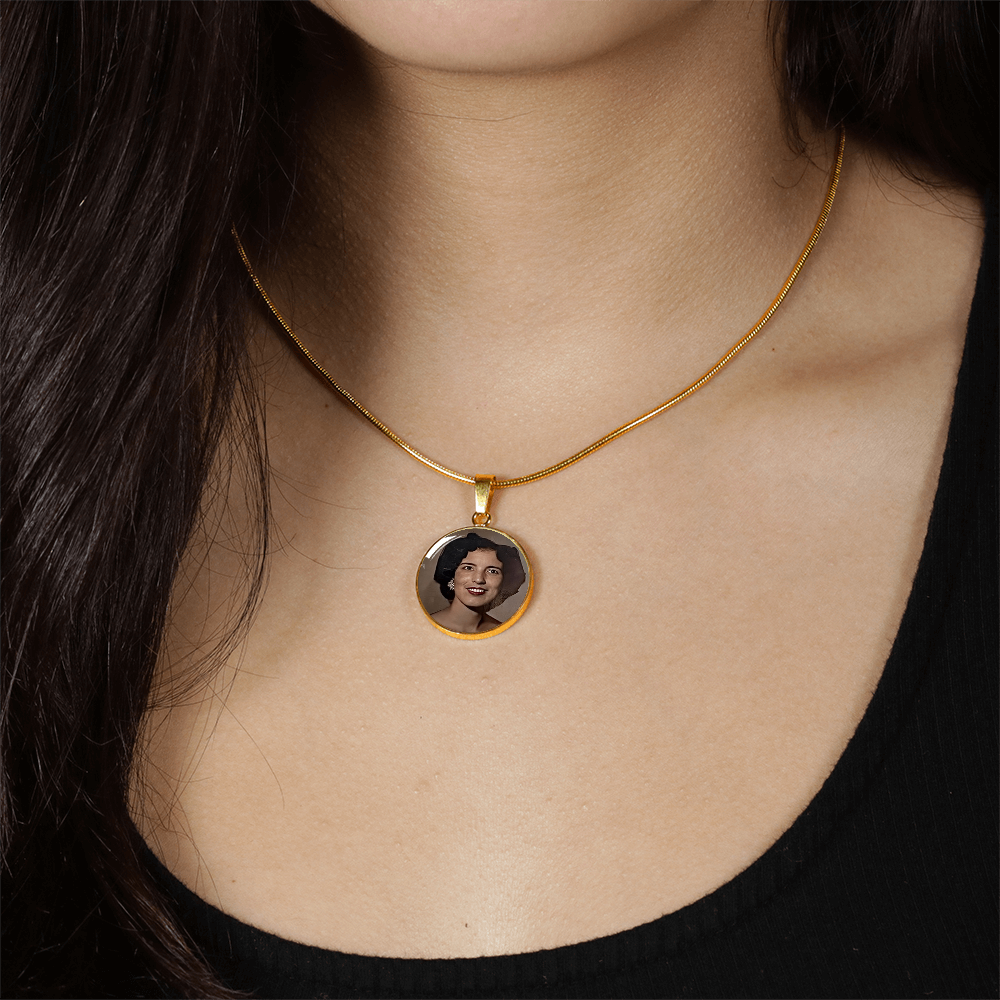 Personalized photo necklace & Multimedia Animated Photo