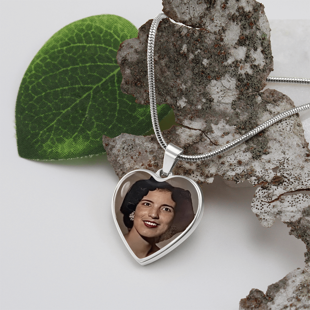 Personalized photo necklace & Multimedia Animated Photo