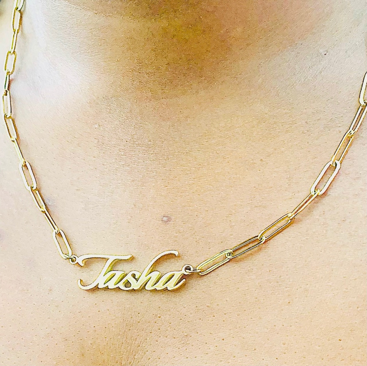 Collar de nombre personalizado