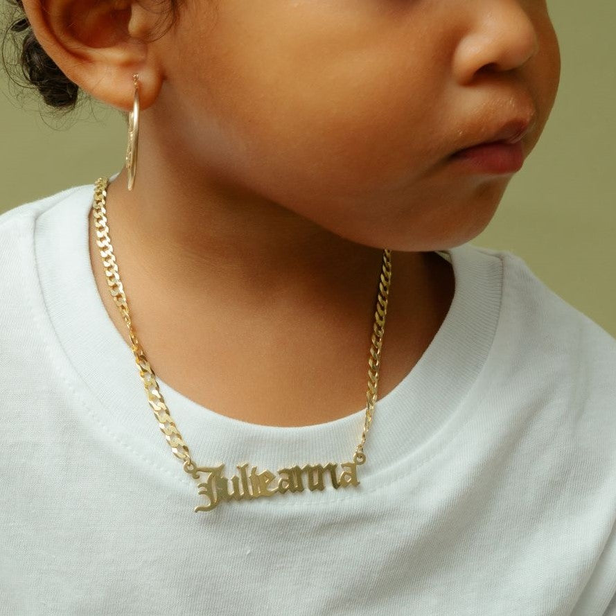 Kid's gotische naam ketting met Cubaanse ketting