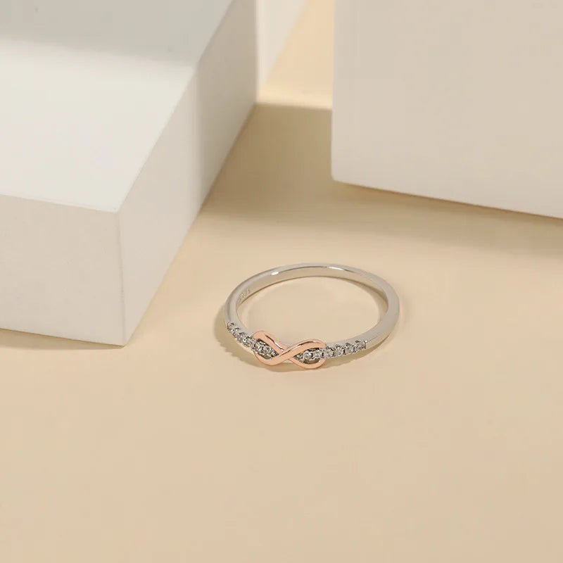 Anillo infinito de dos tonos de amor sin fin